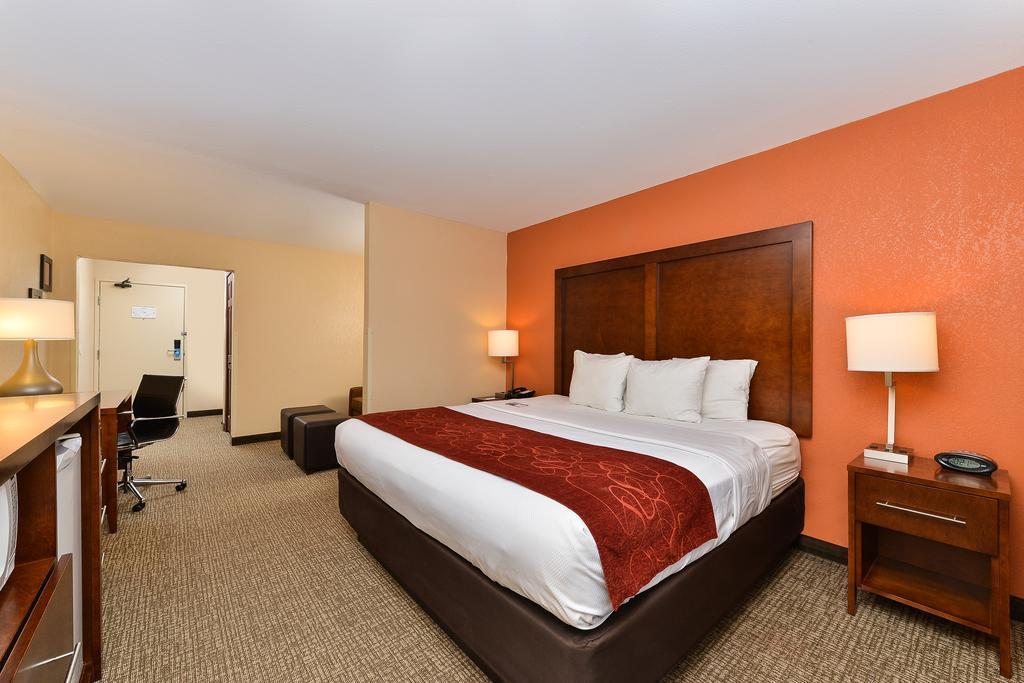 Comfort Suites Omaha Northwest Extérieur photo