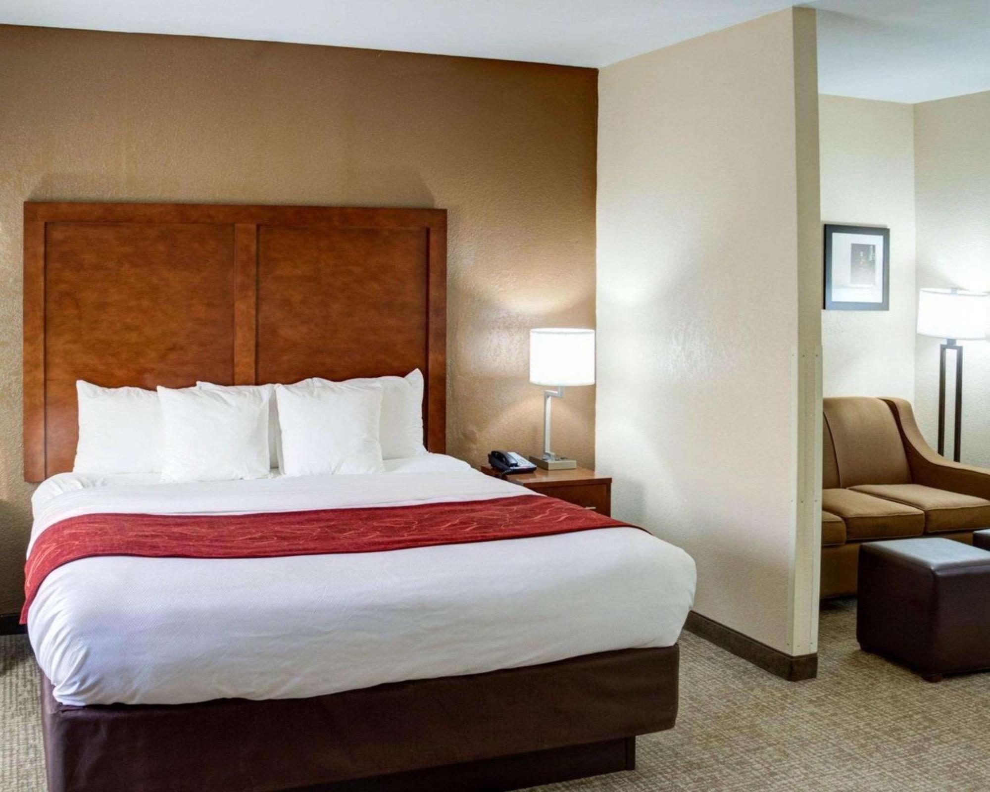 Comfort Suites Omaha Northwest Extérieur photo